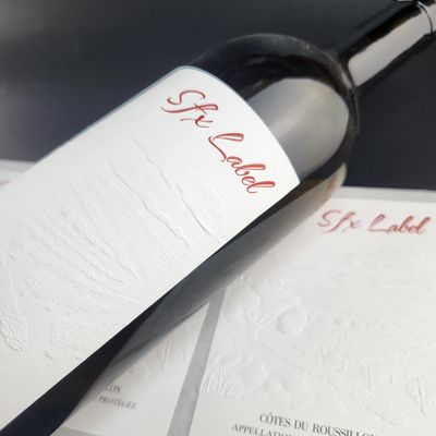 Etiquetas de botellas de vino 3D de estampado y grabado
