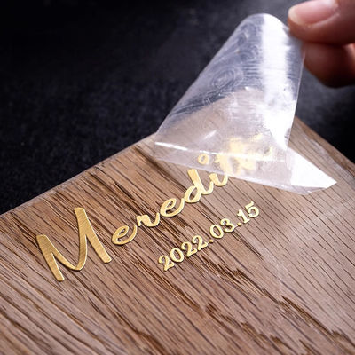 comprar Diseño de logotipo holográfico en relieve personalizado Estampado de oro pegatina de vinilo de 50 ml vela de fragancias y etiqueta de botella de perfumes online manufacture