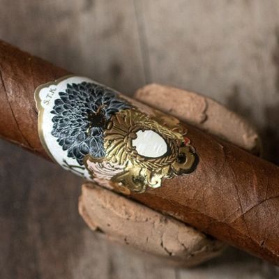 comprar Professional Full-automatic Production OEM Service ISO9001 Certified Cigar Label and Band for Custom Embossed Designs online manufacture
