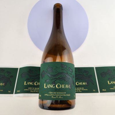 Buen precio Etiqueta de cuero de PU personalizada Etiquetas de botellas de vino Etiquetas de piel de papel plateado Etiquetas de marca para vino tinto en línea