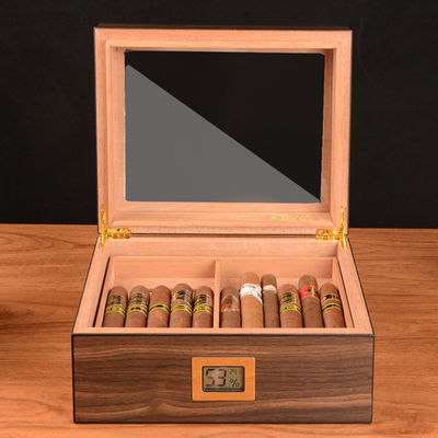 Buen precio Impresión de etiquetas de cigarros hechas a mano de 25 cigarrillos de cedro español en línea