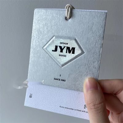 Buen precio Estampado en frío Etiquetas de regalo personalizadas Etiquetas de papel anti-falsificación Etiquetas de papel Kraft Etiquetas colgantes imprimibles en línea