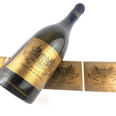 Buen precio Etiqueta de papel de arte de textura amigable con el medio ambiente Etiqueta de vino en relieve en papel de oro en relieve Estampado de impresión Etiqueta adesiva FEnvasado en línea