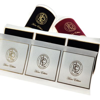 Buen precio Venta caliente Etiquetas de etiqueta de terciopelo Perfume femenino OEM Perfume original Etiqueta de metal para autoadhesivo en línea