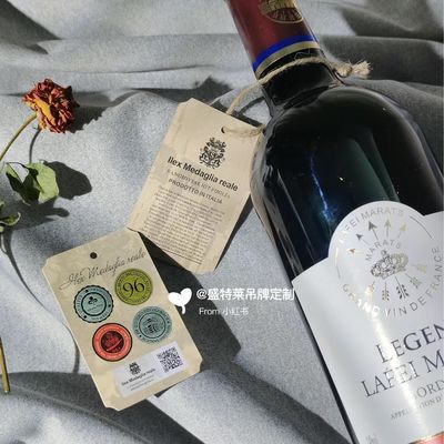 Buen precio Las etiquetas de papel de venta caliente precio promocional de alto nivel etiquetas de papel populares para ropa en línea